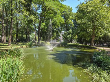 Polonya, Çek Cumhuriyeti 'ndeki anıtlar ve yürüme alanları.