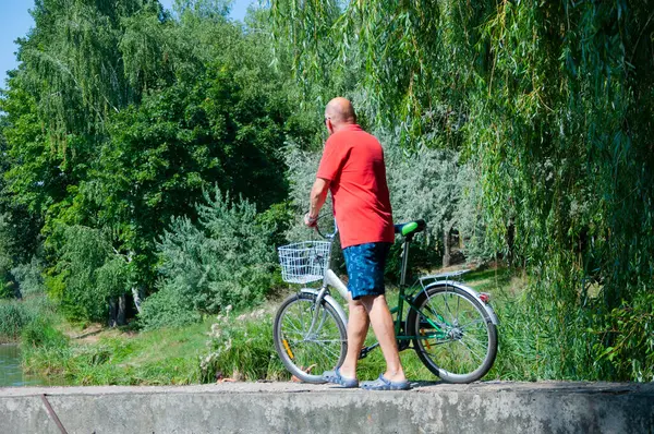Leisure Fun Man Man Bicycle Summer Cyclist Sport Bike Outdoor — Stock Photo, Image