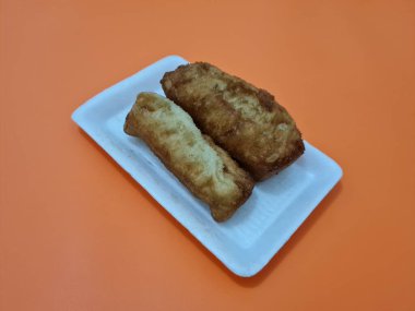 Marketten gelen abur cuburlar oval ve tatlı bir tadı olan kızarmış ekmeklerdir.