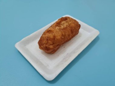 Marketten gelen abur cuburlar oval ve tatlı bir tadı olan kızarmış ekmeklerdir.