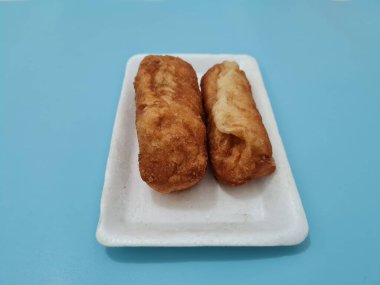 Marketten gelen abur cuburlar oval ve tatlı bir tadı olan kızarmış ekmeklerdir.