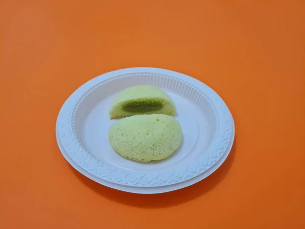 绿豆填充物的白面包色 — 图库照片