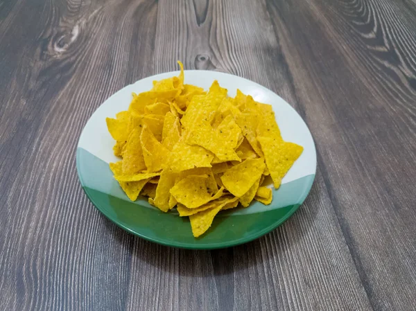 Krispiga Chips Gjorda Majs Och Andra Ingredienser Med Smakrik Smak — Stockfoto