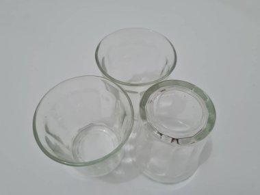 İçki bardakları genellikle içki konukları ya da diğer etkinlikler için kullanılır.