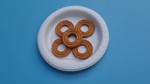 Ξηρά Σνακ Από Αλεύρι Σχήμα Καφέ Κύκλου Ονομάζονται Σοκολατένια Μπισκότα — Αρχείο Βίντεο