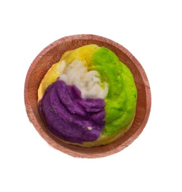 Gül süngeri denen tipik bir Endonezya yemeği.