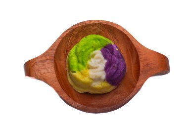 Gül süngeri denen tipik bir Endonezya yemeği.