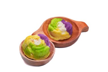 Gül süngeri denen tipik bir Endonezya yemeği.