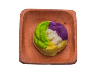 Gül süngeri denen tipik bir Endonezya yemeği.