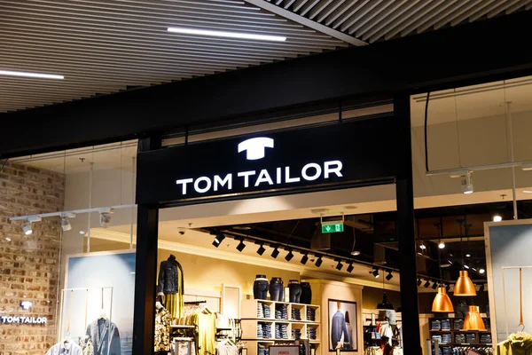 Сибиу Румыния Мая 2022 Года Магазин Одежды Tom Tailor Улице — стоковое фото