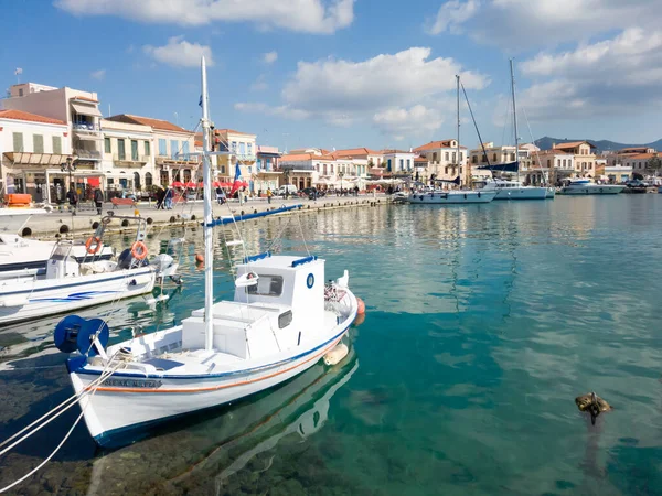 Aegina Greece February 2020 View Aeginas Seafront Small Fishing Boats — Stock Photo, Image
