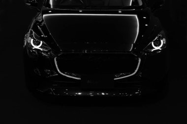 Ön farlar, modern spor araba. 