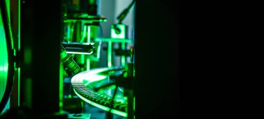 Üretimde alüminyum çubuk için yüksek hızlı kamera sıralama makinesi. Endüstriyel