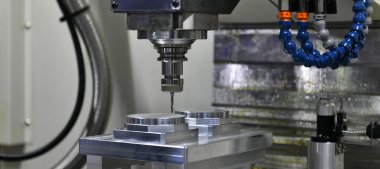 CNC torna makinası, yüksek hassasiyetli metal parçası, yüksek teknoloji parçaları üreten.