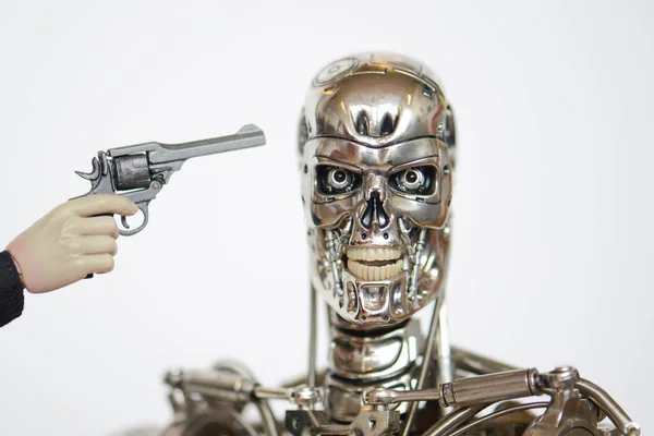 Robot Terminator Witte Achtergrond Rechtenvrije Stockfoto's
