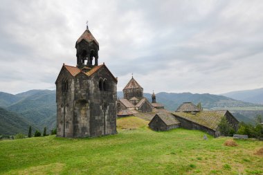 Ermenistan 'daki Haghpat Manastırı' na bakın..
