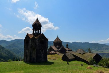 Ermenistan 'daki Haghpat Manastırı' na bakın..