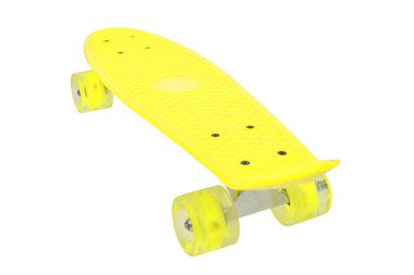 Beyaz arkaplanda sarı kaykay güvertesi