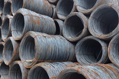 İnşaat alanında çelik tel rulo