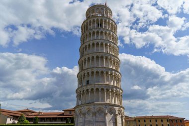 leaning tower of Pisa in Italy