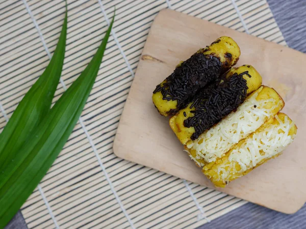 普基斯小吃或传统的爪哇薄饼 由面粉 酵母及椰奶制成 — 图库照片