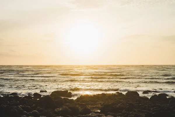 stock image Pictures of sunset on the sea at the beautiful island