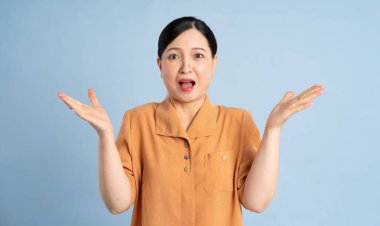 Yaşlı bir kadının portresi