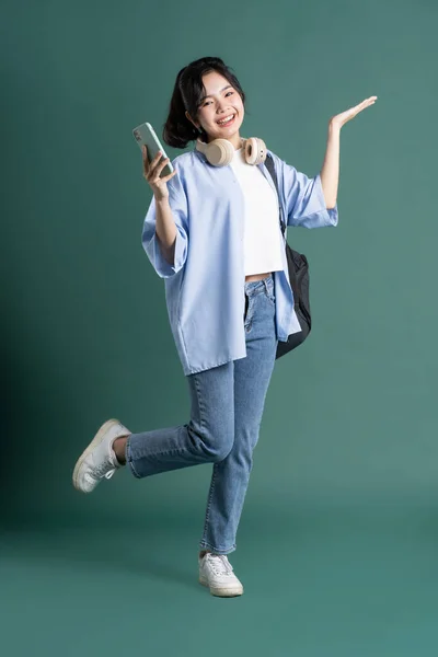 Portrait Beautiful Asian Student Green Background — Stock Photo, Image