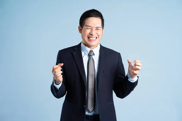 Portrait Asian Businessman Wearing Suit Blue Background — Stock Photo, Image