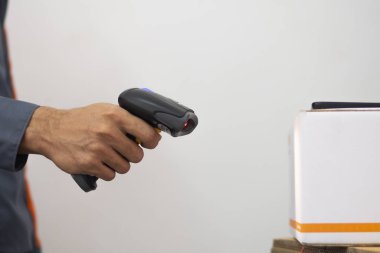 Paket teslimat personelinin işi.