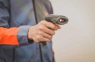 paket teslimat personeli ve çalışma