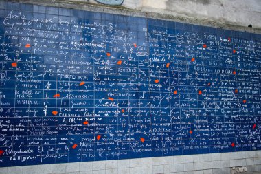 Aşk duvarı, Paris şehri, Fransa