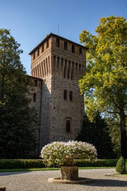 Grazzano Visconti 'nin küçük bir köyü, Piacenza ili, Emilia Romagna