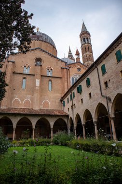 Aziz Anthony Bazilikası, Padova şehri, Veneto