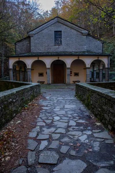 Madonna del Faggio Sığınağı, Porretta Terme, Bolonya ili, Emilia Romagna