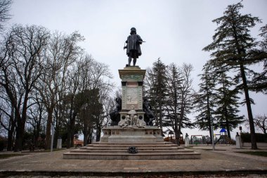 Raphael Anıtı, Urbino, Marche