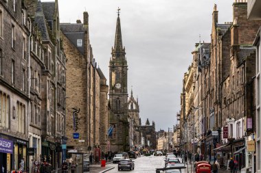 Edinburgh Royal Mile, the most famous and iconic street of the city. Edinburgh, Scotland, Jan. 2023.