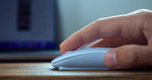 Close Male Hand Uses White Computer Mouse Click Scroll Mouse — Stockvideo