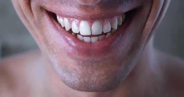 Close Man His 30S Smiling Teeth Isolated Morning Bathroom Closeup — Wideo stockowe