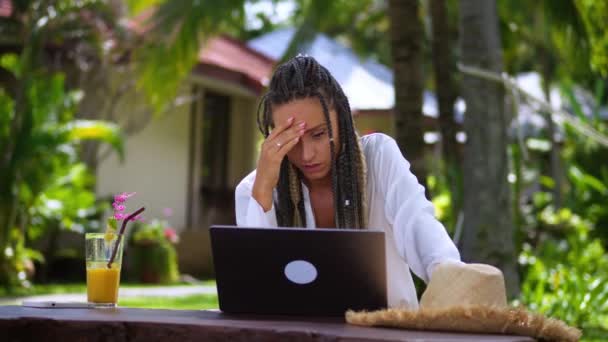 Overworked Business Woman Freelancer Working Remotely Computer Suffers Headache Overwork — ストック動画