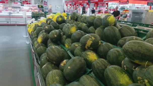 Bangkok Thailand Februar 2024 Vitrinen Mit Frischen Wassermelonen Bio Supermärkten — Stockvideo