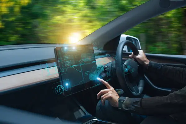 电动汽车节能安全电力收费系统 多姿态互动触控司机概念 智能汽车仪表盘Hud屏幕显示系统的选择 — 图库照片