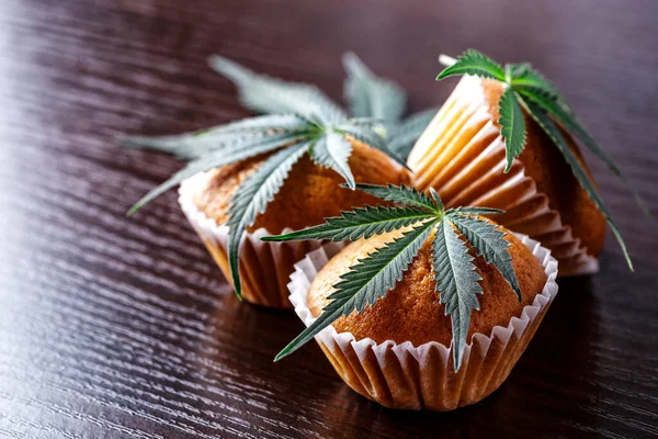 Cupcake Marijuana Traditional Sponge Cake Cannabis Weed Cbd Drogas Médicas — Fotografia de Stock