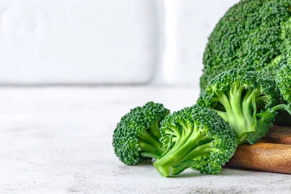 Makro Fotoğraf Yeşil Sebze Brokoli Karnabahar Brokoli Taş Bir Masada — Stok fotoğraf
