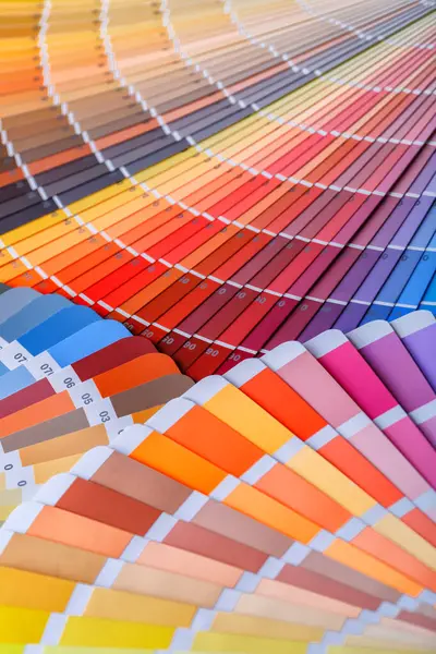 Boya sesi seçmek için renk tekerleği