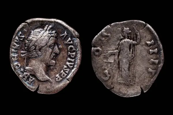 Ρωμαϊκό Νόμισμα Denarius Antoninus Pius Νομισματοκοπείο Ρώμης 138 161 Αρχαίο Royalty Free Φωτογραφίες Αρχείου