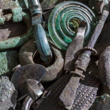 Roma İmparatorluğu 'nun arkeolojik kalıntıları. Orijinal gümüş denarius, Antoninianus, Aureus of Ancime. Nadir bulunur. Bronz eserler. Antivaryant..