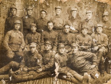 SSCB - CIRCA 1936: Eski fotoğraf, 24 Mart 1936 'da çekilen Red Commanders stüdyo portresini gösteriyor.
