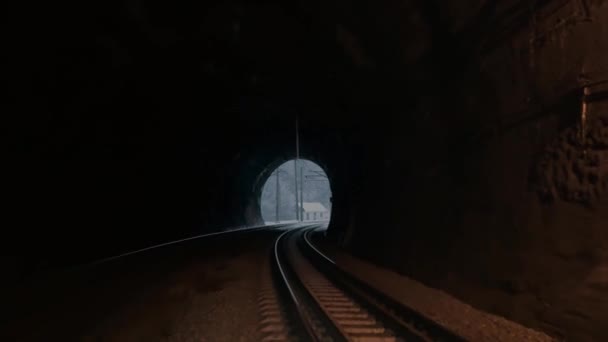 Stare Tunele Kolejowe Dla Pociągów Karpatach Tatrach Alpach Szynach Podkładach — Wideo stockowe