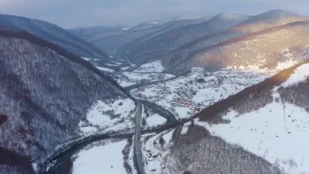 Madártávlatból Kilátás Festői Alpesi Táj Télen Naplementével Drón Látja Bükkerdők — Stock videók